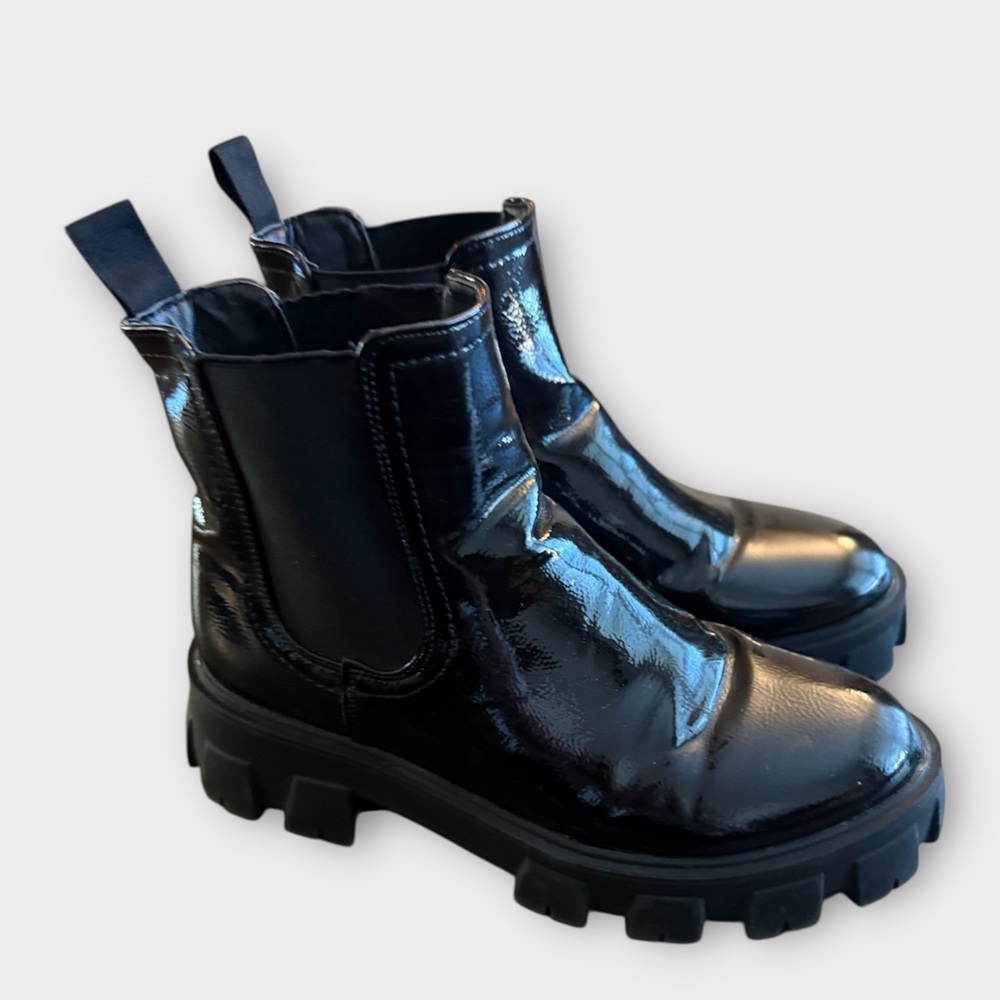 Nature Breeze Black Patent Pull on Boot, size 8